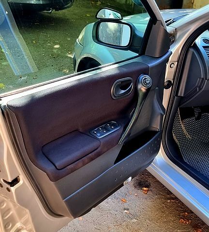 Серый Рено Меган, объемом двигателя 1.9 л и пробегом 331 тыс. км за 4740 $, фото 2 на Automoto.ua