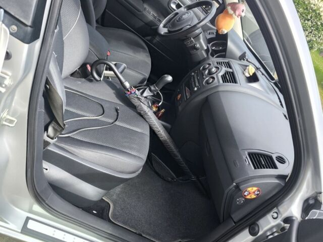 Серый Рено Меган, объемом двигателя 1.6 л и пробегом 155 тыс. км за 4800 $, фото 3 на Automoto.ua