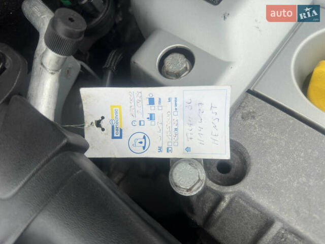 Серый Рено Меган, объемом двигателя 1.6 л и пробегом 197 тыс. км за 5300 $, фото 26 на Automoto.ua
