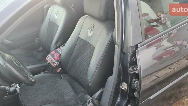 Сірий Рено Меган, об'ємом двигуна 1.9 л та пробігом 315 тис. км за 5500 $, фото 9 на Automoto.ua