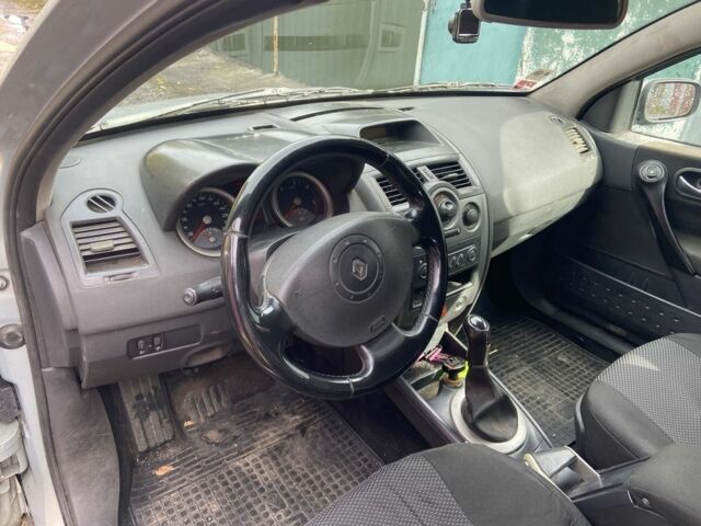 Сірий Рено Меган, об'ємом двигуна 1.5 л та пробігом 450 тис. км за 2800 $, фото 4 на Automoto.ua