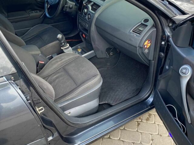 Рено Меган 2005 у Березне на Automoto.ua Сірий Рено Меган, об'ємом двигуна 1.9 л та пробігом 380 тис. км за 3750 $, фото 7 на Automoto.ua