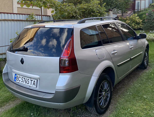 Серый Рено Меган, объемом двигателя 1.6 л и пробегом 250 тыс. км за 4800 $, фото 6 на Automoto.ua