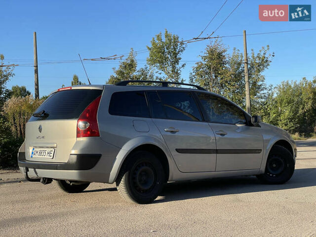 Сірий Рено Меган, об'ємом двигуна 1.6 л та пробігом 215 тис. км за 4400 $, фото 6 на Automoto.ua