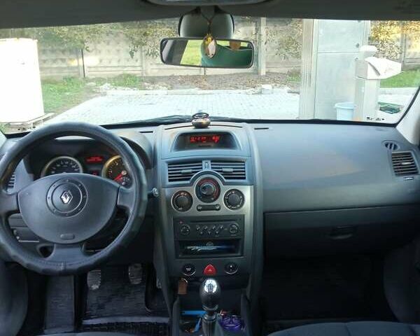 Сірий Рено Меган, об'ємом двигуна 1.9 л та пробігом 285 тис. км за 4800 $, фото 16 на Automoto.ua