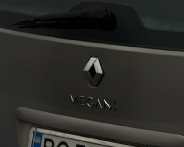 Серый Рено Меган, объемом двигателя 1.46 л и пробегом 313 тыс. км за 2999 $, фото 2 на Automoto.ua