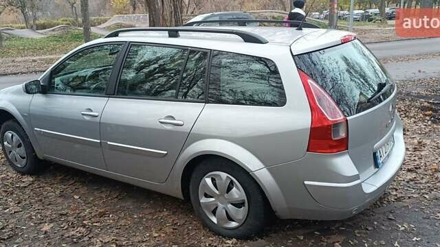 Серый Рено Меган, объемом двигателя 1.6 л и пробегом 223 тыс. км за 5800 $, фото 4 на Automoto.ua