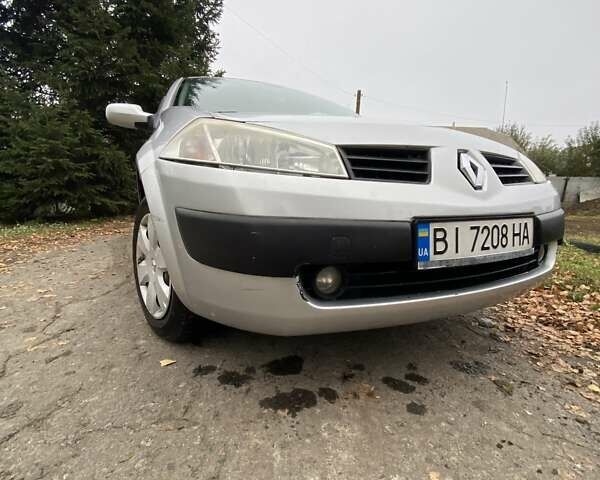 Серый Рено Меган, объемом двигателя 1.6 л и пробегом 248 тыс. км за 4700 $, фото 14 на Automoto.ua