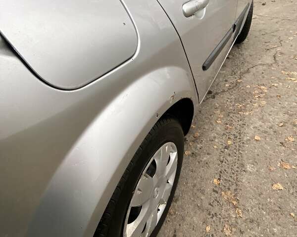 Серый Рено Меган, объемом двигателя 1.6 л и пробегом 248 тыс. км за 4700 $, фото 15 на Automoto.ua