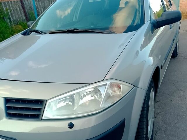 Сірий Рено Меган, об'ємом двигуна 1.6 л та пробігом 222 тис. км за 4800 $, фото 6 на Automoto.ua