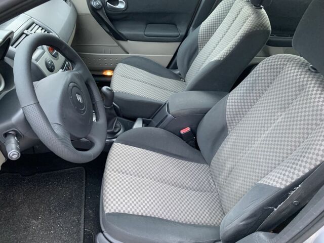 Сірий Рено Меган, об'ємом двигуна 1.6 л та пробігом 213 тис. км за 4650 $, фото 10 на Automoto.ua