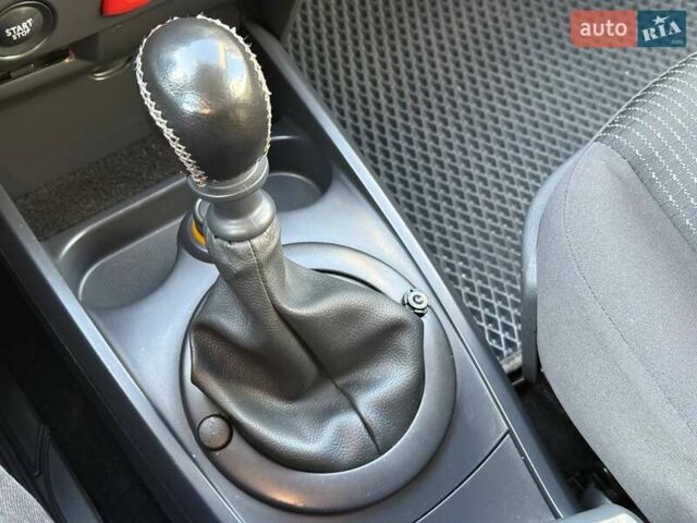 Серый Рено Меган, объемом двигателя 1.9 л и пробегом 330 тыс. км за 4999 $, фото 21 на Automoto.ua