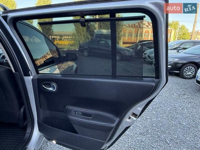 Серый Рено Меган, объемом двигателя 1.6 л и пробегом 317 тыс. км за 4700 $, фото 42 на Automoto.ua