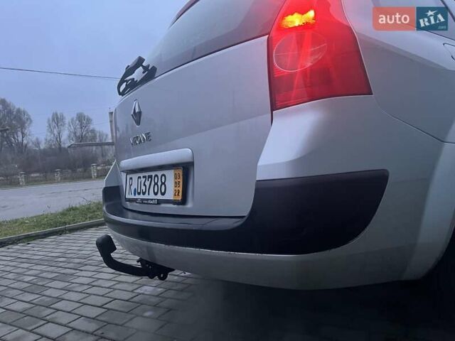 Серый Рено Меган, объемом двигателя 1.6 л и пробегом 168 тыс. км за 4499 $, фото 32 на Automoto.ua