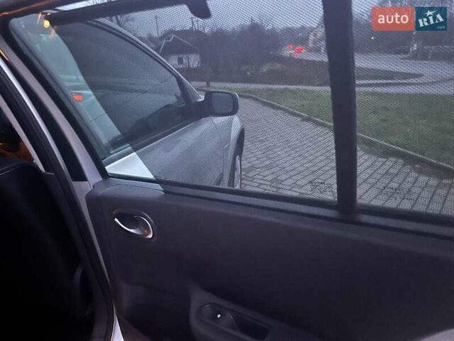 Серый Рено Меган, объемом двигателя 1.6 л и пробегом 168 тыс. км за 4499 $, фото 13 на Automoto.ua