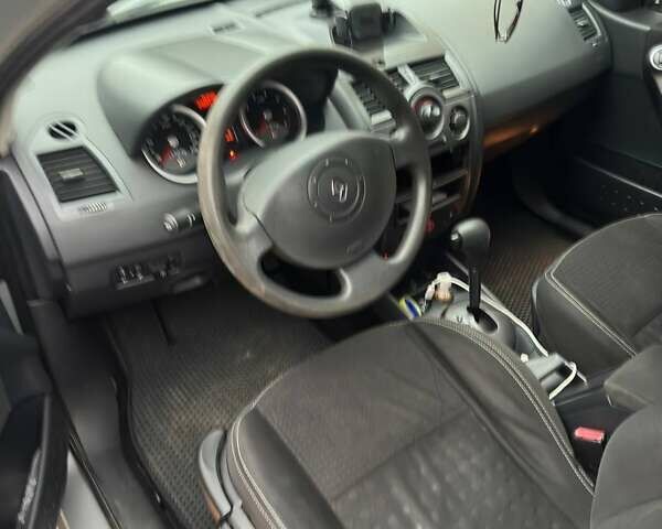 Серый Рено Меган, объемом двигателя 1.6 л и пробегом 177 тыс. км за 3800 $, фото 6 на Automoto.ua