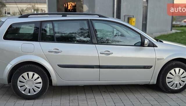 Серый Рено Меган, объемом двигателя 1.6 л и пробегом 223 тыс. км за 4399 $, фото 44 на Automoto.ua