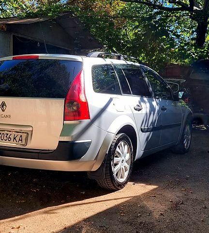 Серый Рено Меган, объемом двигателя 1.9 л и пробегом 331 тыс. км за 4740 $, фото 4 на Automoto.ua