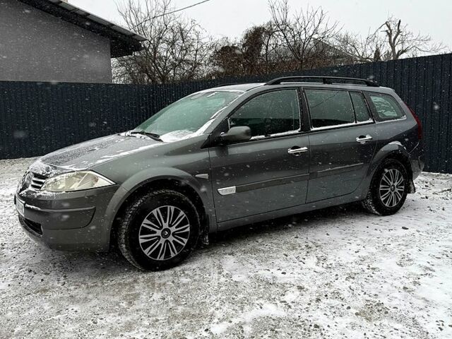 Серый Рено Меган, объемом двигателя 1.6 л и пробегом 212 тыс. км за 4450 $, фото 5 на Automoto.ua