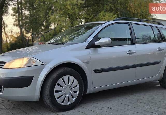 Серый Рено Меган, объемом двигателя 1.6 л и пробегом 223 тыс. км за 4399 $, фото 43 на Automoto.ua