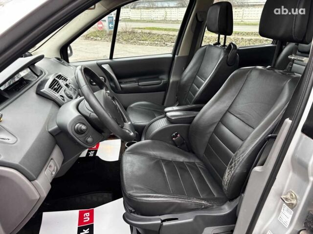 Сірий Рено Меган, об'ємом двигуна 2 л та пробігом 250 тис. км за 4600 $, фото 13 на Automoto.ua