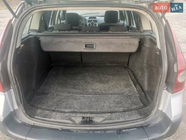 Серый Рено Меган, объемом двигателя 1.5 л и пробегом 314 тыс. км за 3000 $, фото 14 на Automoto.ua