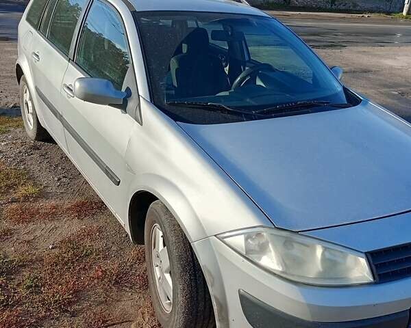 Сірий Рено Меган, об'ємом двигуна 1.6 л та пробігом 221 тис. км за 4600 $, фото 3 на Automoto.ua