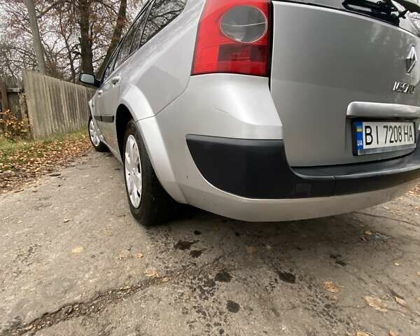 Серый Рено Меган, объемом двигателя 1.6 л и пробегом 248 тыс. км за 4700 $, фото 19 на Automoto.ua