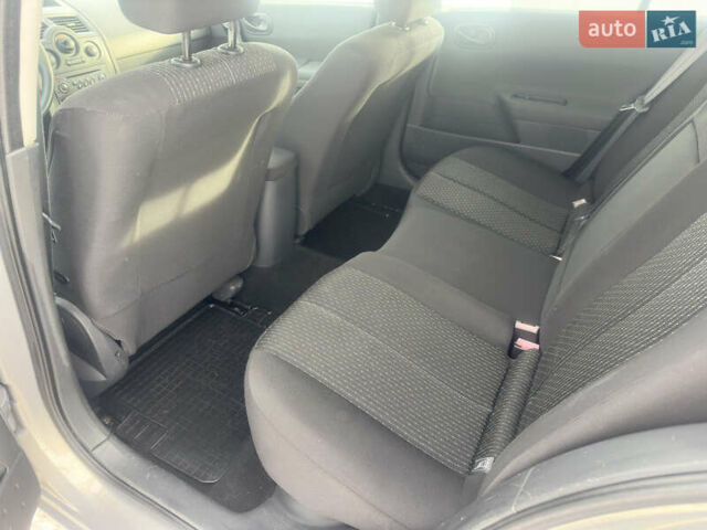 Сірий Рено Меган, об'ємом двигуна 1.6 л та пробігом 197 тис. км за 4950 $, фото 12 на Automoto.ua