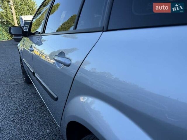 Серый Рено Меган, объемом двигателя 1.6 л и пробегом 317 тыс. км за 4700 $, фото 17 на Automoto.ua