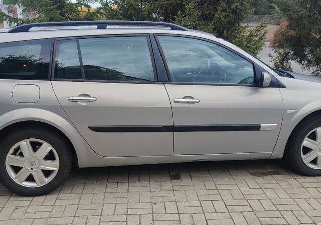 Сірий Рено Меган, об'ємом двигуна 1.6 л та пробігом 183 тис. км за 4199 $, фото 3 на Automoto.ua