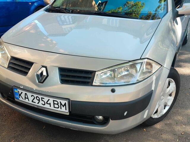 Серый Рено Меган, объемом двигателя 1.6 л и пробегом 334 тыс. км за 4000 $, фото 12 на Automoto.ua