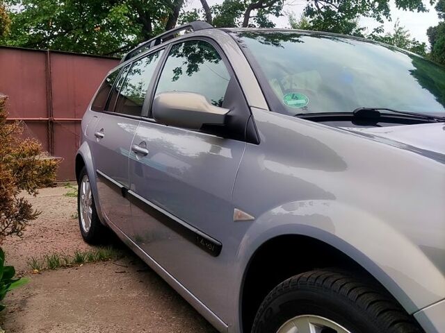 Сірий Рено Меган, об'ємом двигуна 1.4 л та пробігом 256 тис. км за 4800 $, фото 1 на Automoto.ua