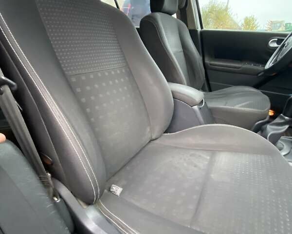 Серый Рено Меган, объемом двигателя 1.6 л и пробегом 248 тыс. км за 4700 $, фото 4 на Automoto.ua