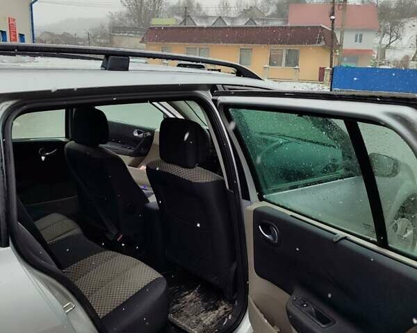 Сірий Рено Меган, об'ємом двигуна 1.5 л та пробігом 237 тис. км за 4250 $, фото 13 на Automoto.ua