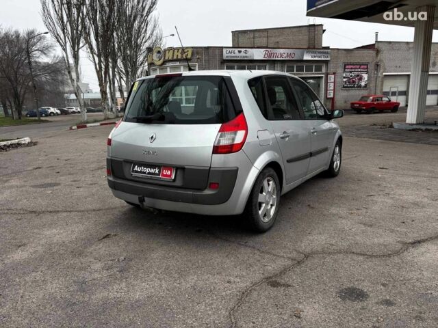 Сірий Рено Меган, об'ємом двигуна 2 л та пробігом 250 тис. км за 4600 $, фото 4 на Automoto.ua