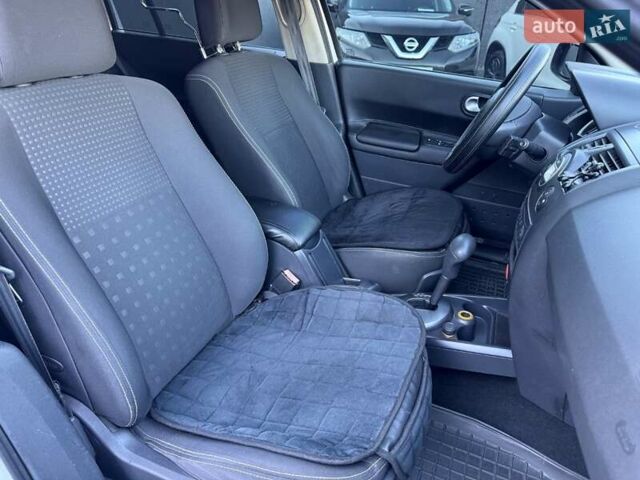 Серый Рено Меган, объемом двигателя 1.6 л и пробегом 317 тыс. км за 4700 $, фото 23 на Automoto.ua