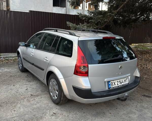 Сірий Рено Меган, об'ємом двигуна 1.6 л та пробігом 251 тис. км за 4300 $, фото 1 на Automoto.ua