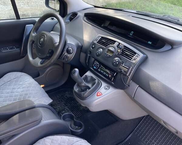 Серый Рено Меган, объемом двигателя 1.5 л и пробегом 364 тыс. км за 3850 $, фото 8 на Automoto.ua