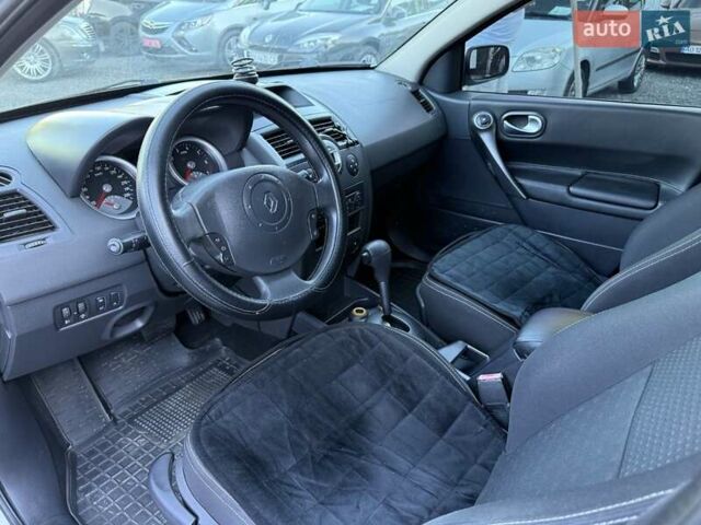 Серый Рено Меган, объемом двигателя 1.6 л и пробегом 317 тыс. км за 4700 $, фото 21 на Automoto.ua