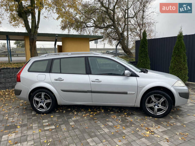Серый Рено Меган, объемом двигателя 2 л и пробегом 319 тыс. км за 4799 $, фото 4 на Automoto.ua