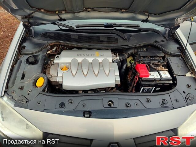Сірий Рено Меган, об'ємом двигуна 1.6 л та пробігом 224 тис. км за 4700 $, фото 8 на Automoto.ua
