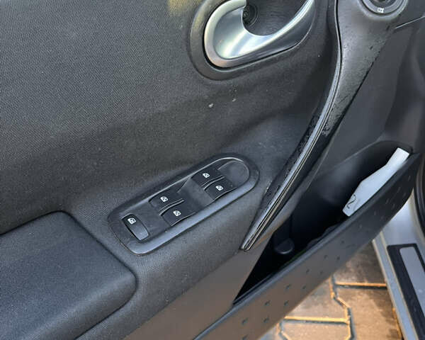 Серый Рено Меган, объемом двигателя 1.9 л и пробегом 237 тыс. км за 2600 $, фото 18 на Automoto.ua