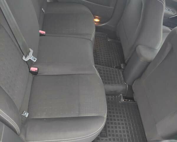 Сірий Рено Меган, об'ємом двигуна 1.6 л та пробігом 250 тис. км за 5400 $, фото 12 на Automoto.ua