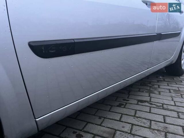 Серый Рено Меган, объемом двигателя 1.6 л и пробегом 168 тыс. км за 4499 $, фото 33 на Automoto.ua