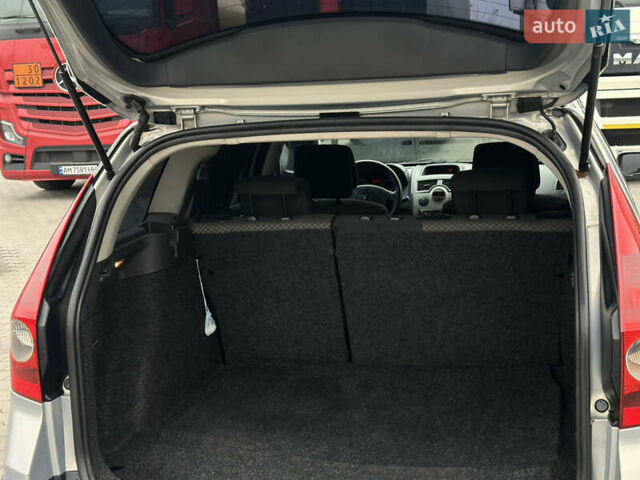 Серый Рено Меган, объемом двигателя 1.6 л и пробегом 215 тыс. км за 4900 $, фото 15 на Automoto.ua