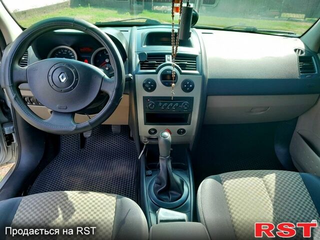 Сірий Рено Меган, об'ємом двигуна 1.6 л та пробігом 271 тис. км за 4700 $, фото 6 на Automoto.ua