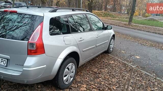 Серый Рено Меган, объемом двигателя 1.6 л и пробегом 223 тыс. км за 5800 $, фото 2 на Automoto.ua