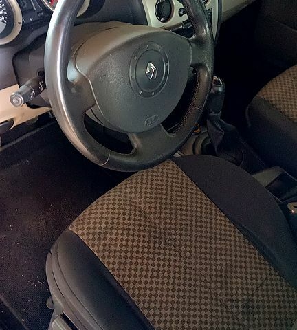 Серый Рено Меган, объемом двигателя 1.5 л и пробегом 409 тыс. км за 4450 $, фото 2 на Automoto.ua