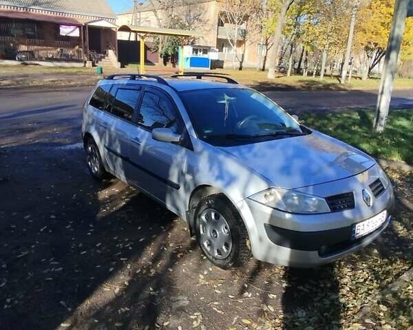 Сірий Рено Меган, об'ємом двигуна 1.6 л та пробігом 281 тис. км за 5300 $, фото 4 на Automoto.ua